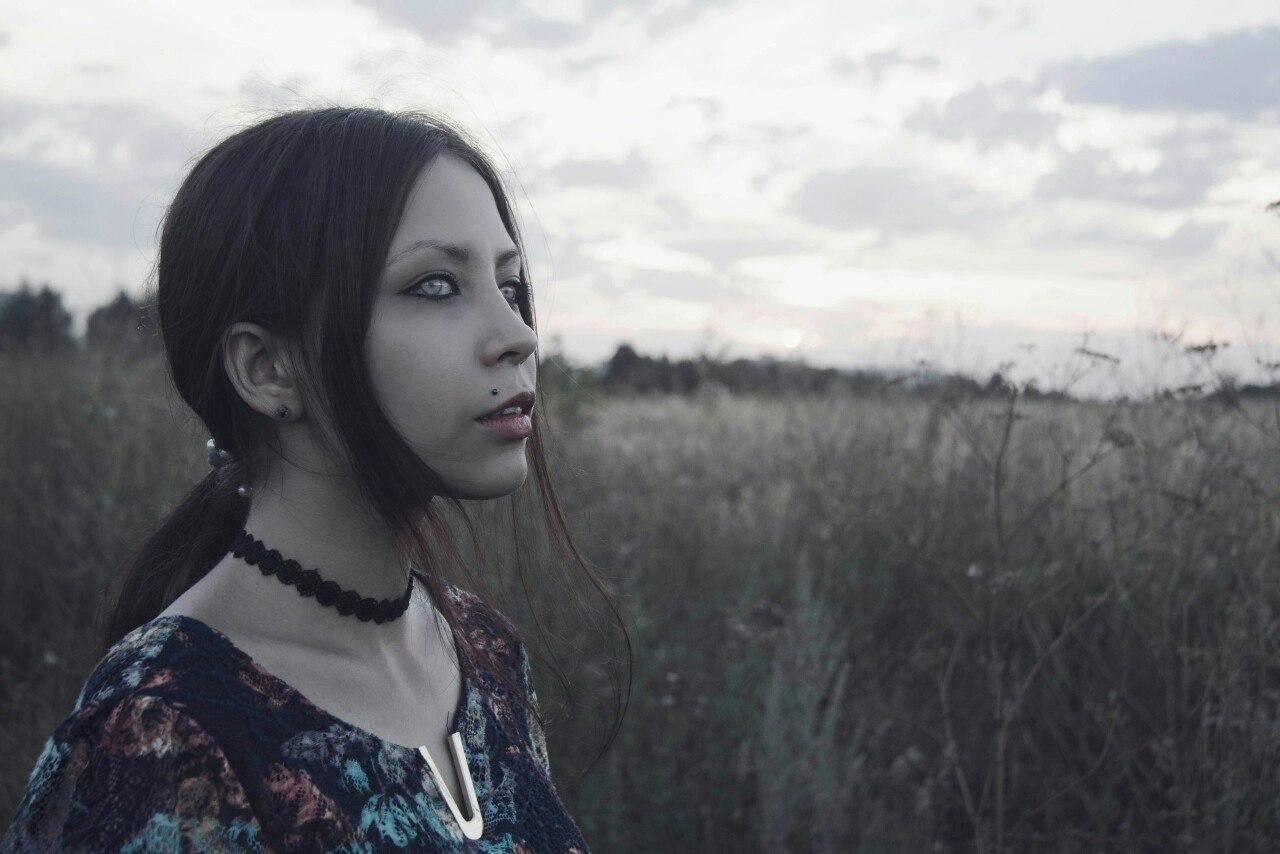 Скажи задумчиво, прекрасная Афина..