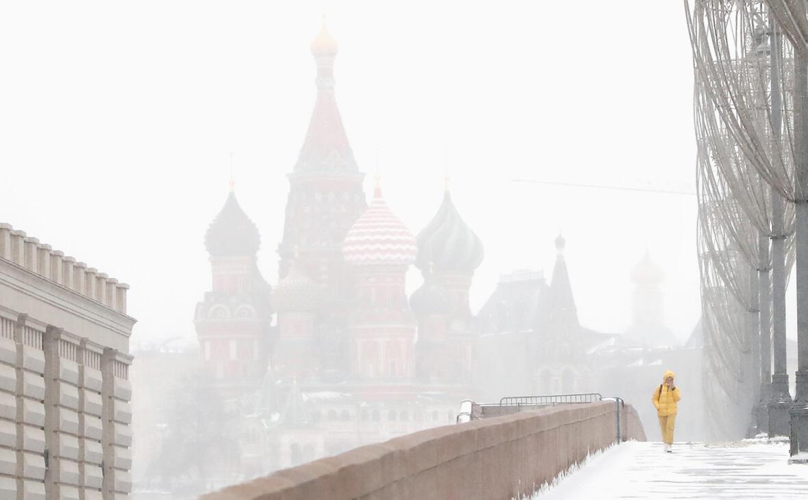 - ТУМАН В МОСКВЕ