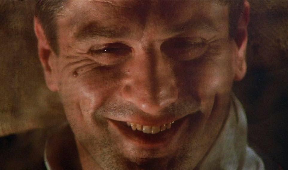 РАБ  ПОД  ПЛЕТЬЮ ...