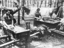 80. Фронтовая прачка