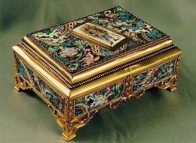 Подарок к празднику. Шкатулка