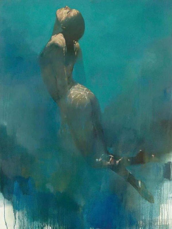 Купание в канале обнаженной красавицы