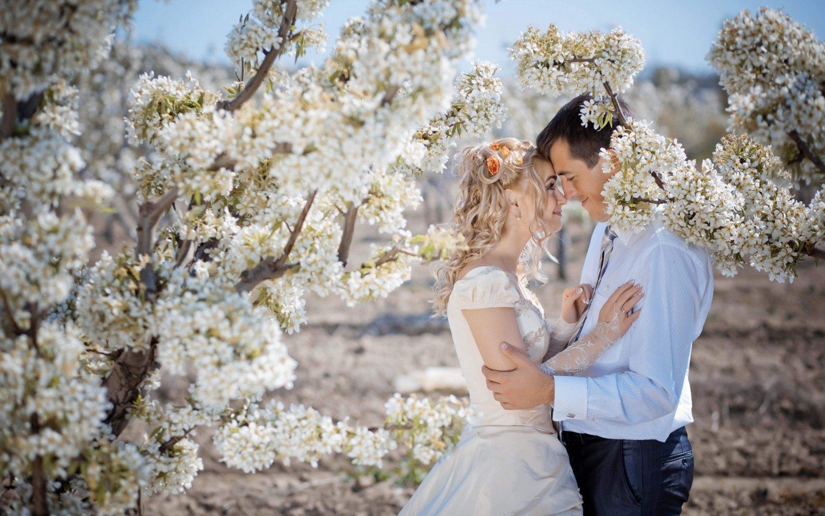 НАШЕЙ ЛЮБВИ АПРЕЛЬ