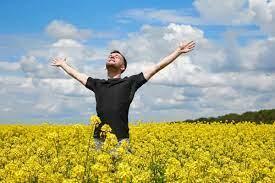 9-22 МНЕ ХОЧЕТСЯ ВАМ ПЕСНЮ ПОДАРИТЬ...