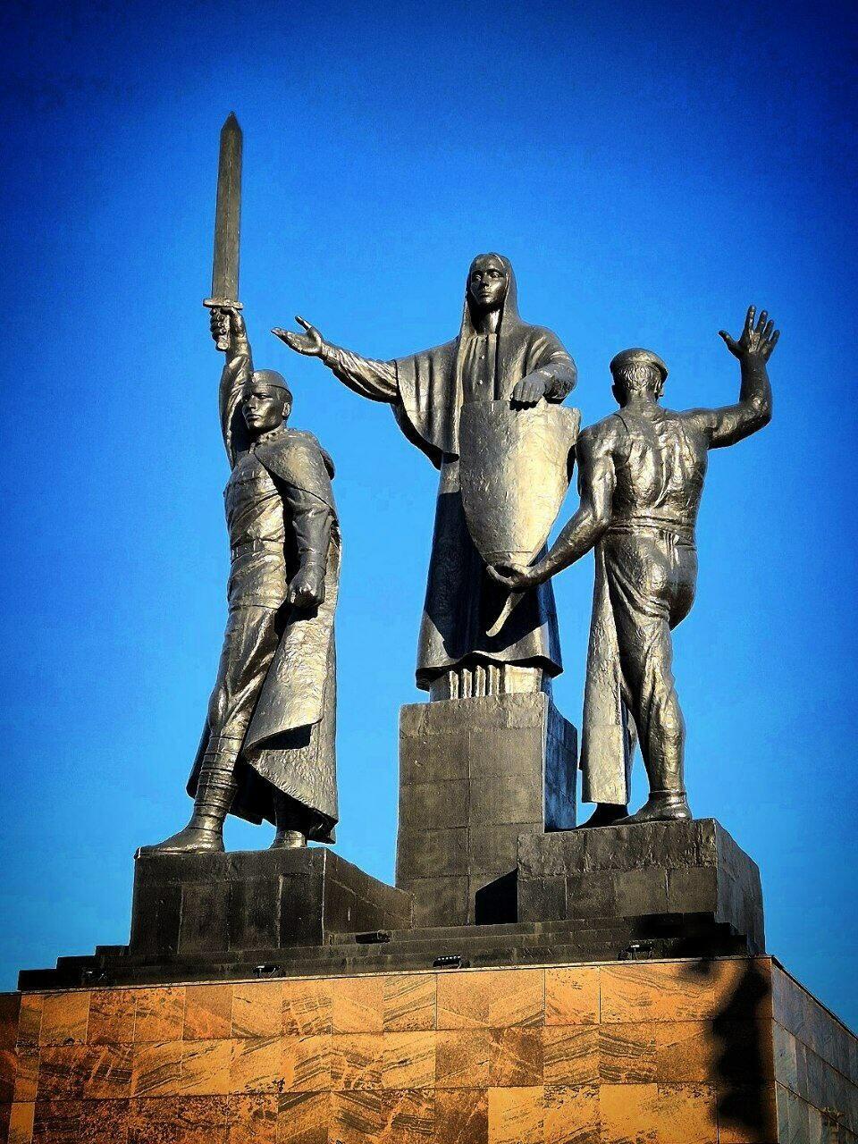 НЕПОСТИЖИМАЯ ПАРМА