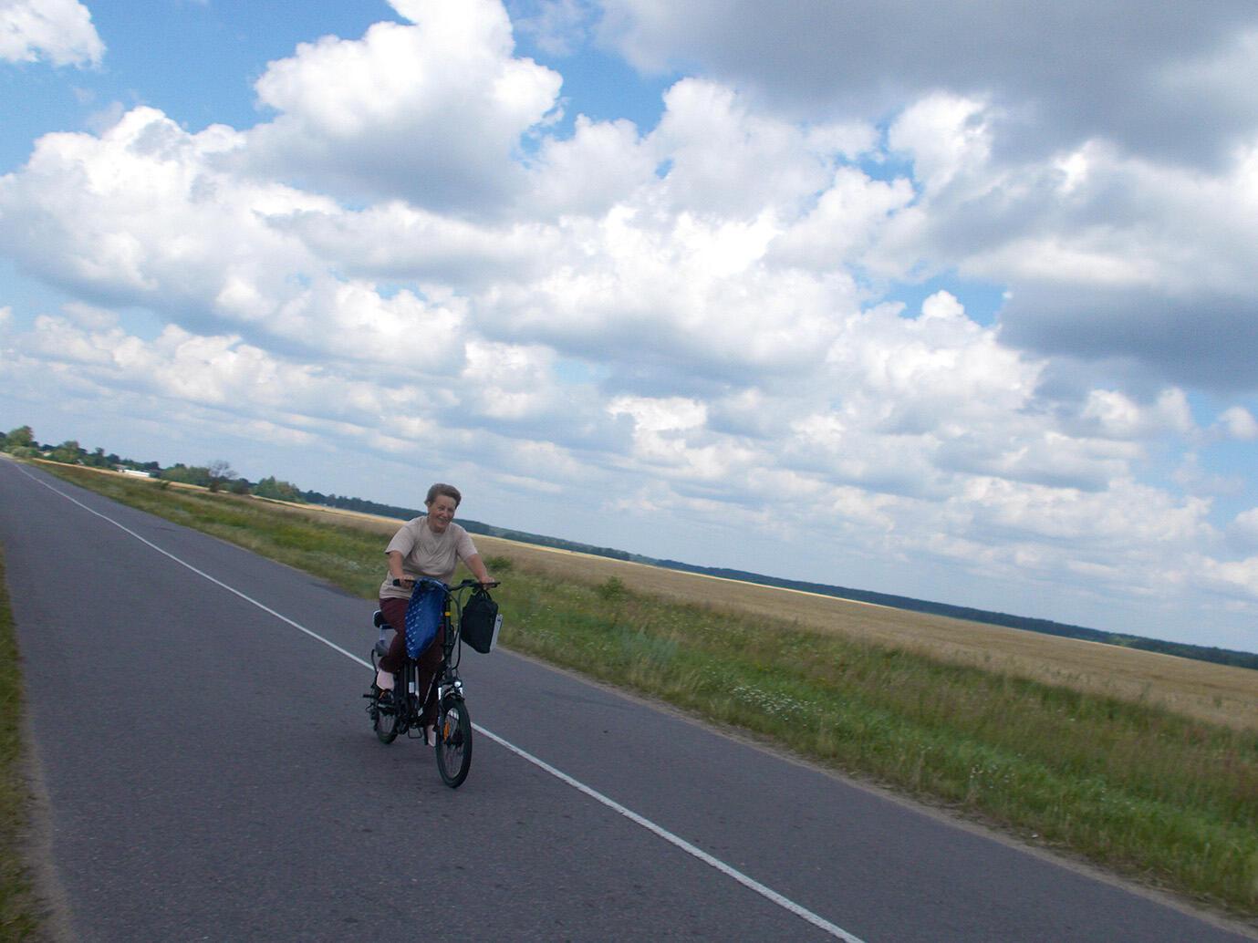 Виляй-виляй, лиса, хвостом!