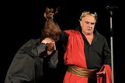 Слуга и король