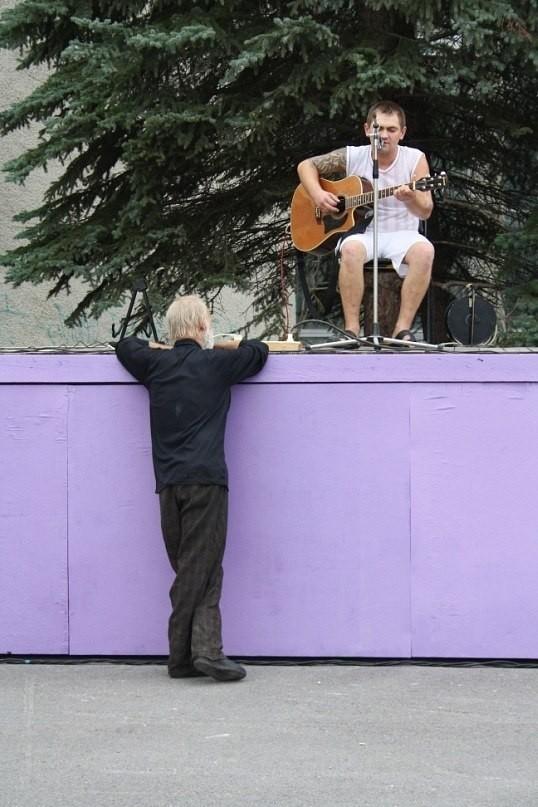 МУЗЫКАНТ БРОДЯЧИЙ