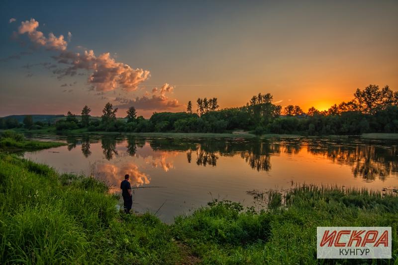 Занималась утренняя зорька...