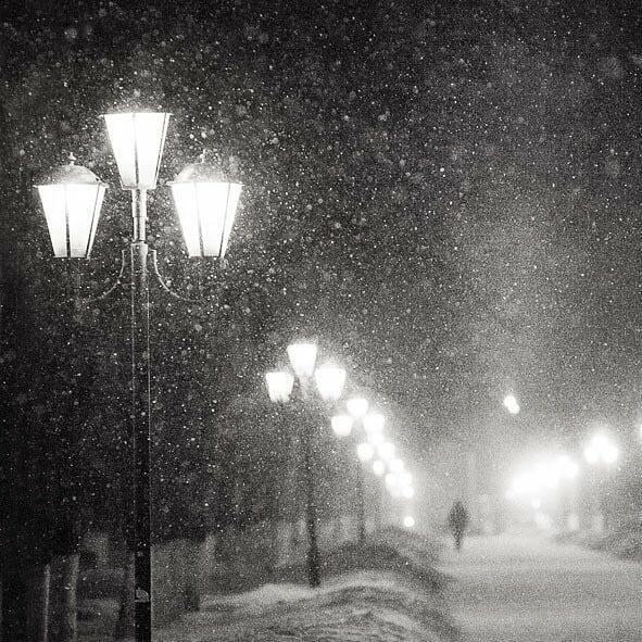 Серый Снег Ночной Вальс Танцует