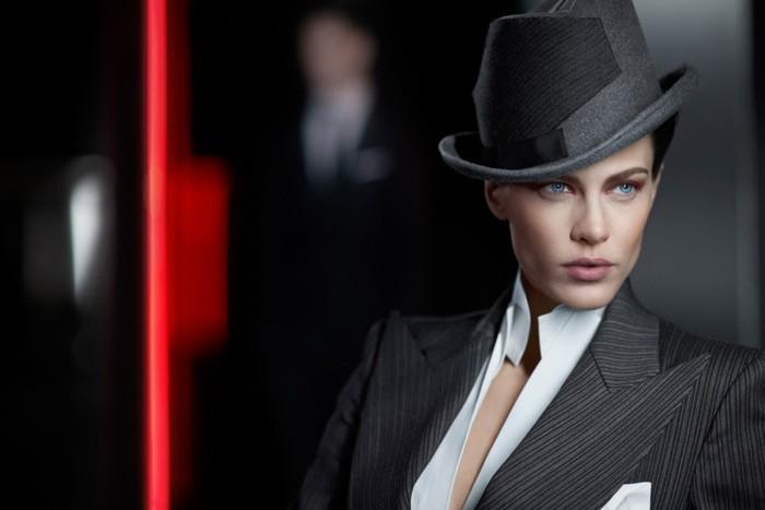 СИЛЬНАЯ ЖЕНЩИНА........!