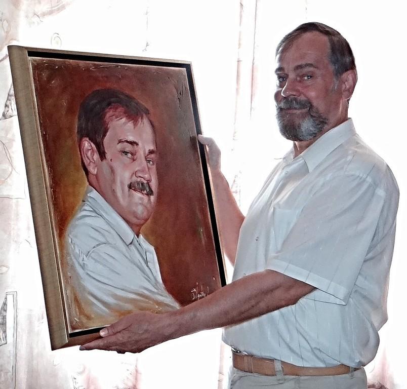 Победителю  конкурса могу подарить свой портрет