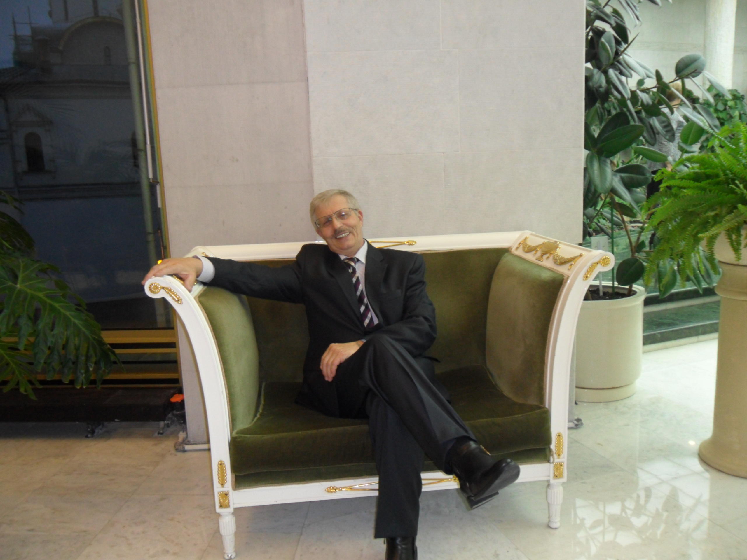 УГОЛЬКИ ОТ БЫЛОГО ОГНЯ .