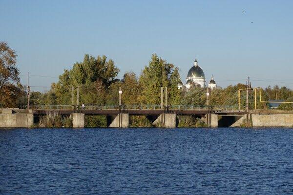 По крутому берегу Цны