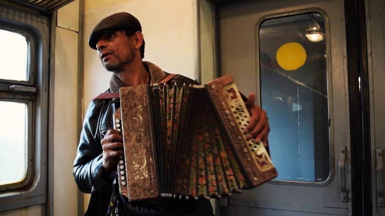 Песни в электричке