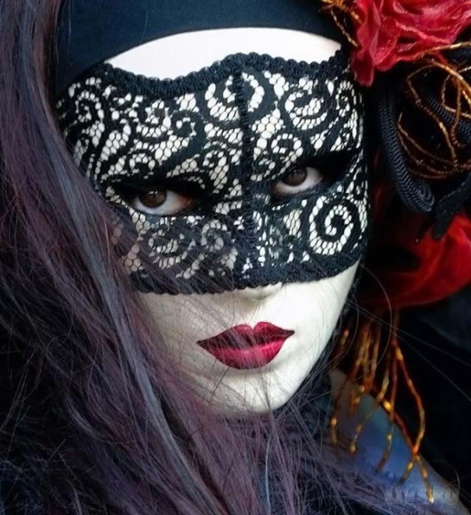 Самая красивая маска. Красивые маски. Карнавальная маска. Маска женская. Женщина в маске.