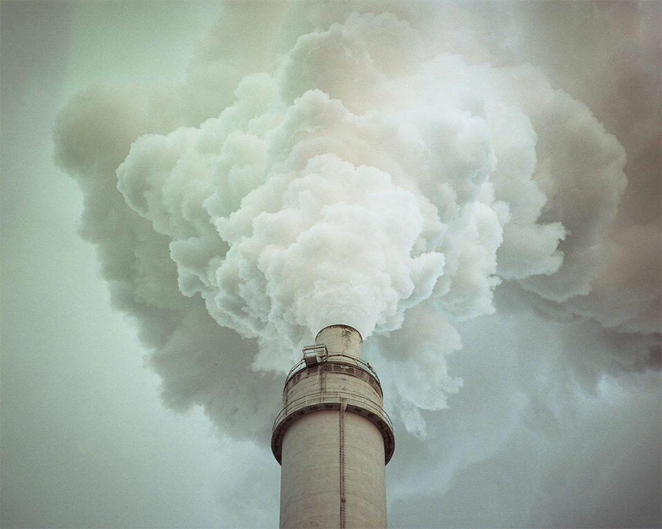 Завод, выпускающий облака