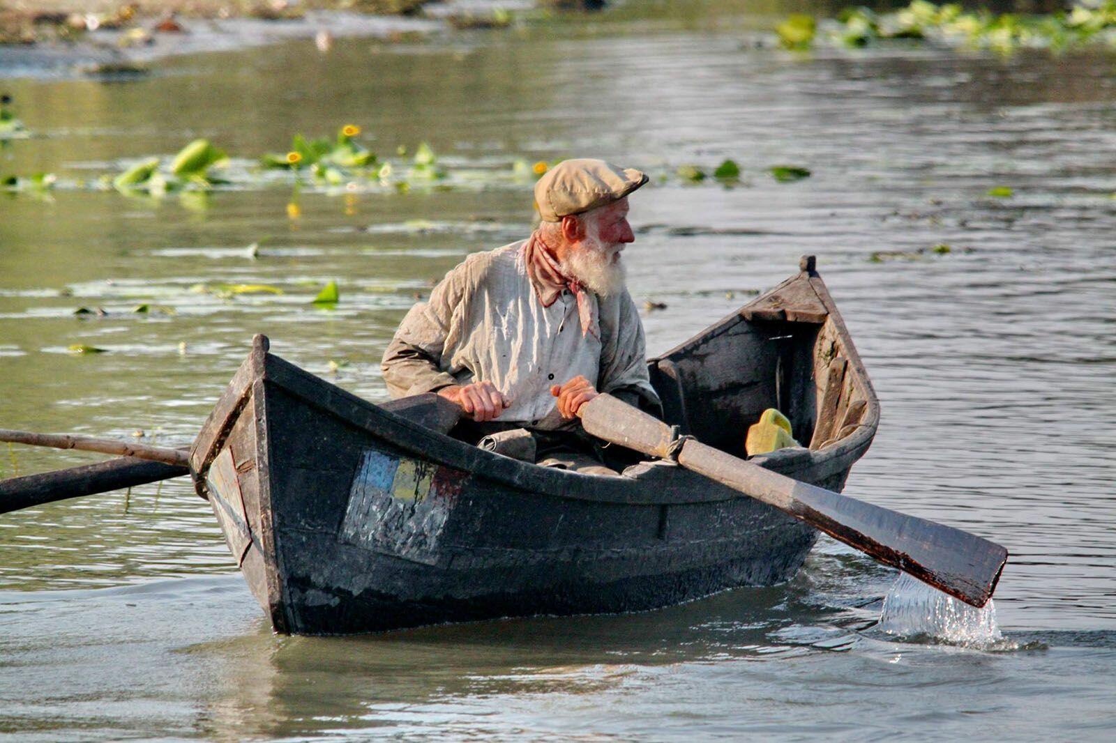 ДЕД МАЗАЙ УСТАЛ ГРЕСТИ