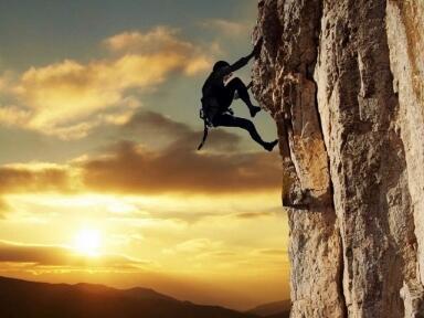 НАША ЖИЗНЬ КАК СКАЛА...