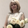 Поэт Тополь Татьяна, стихи которого вы можете прочитать в поэтической социальной сети Поэмбук.